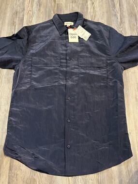 New Open Edit Button Front Shirt Men’s Medium Navy Crinkle Nylon Camp Collar